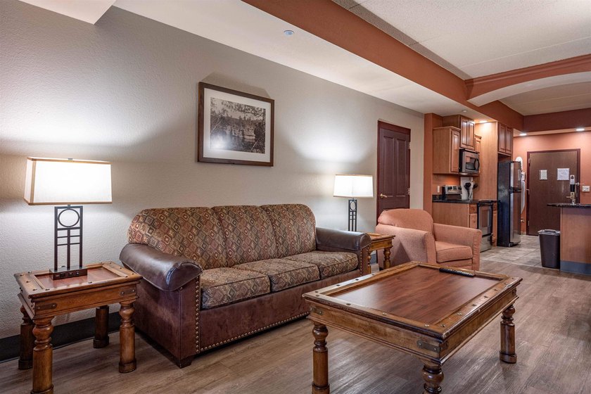 Wake up to river views. Sip your coffee on the balcony. End your - photo 14