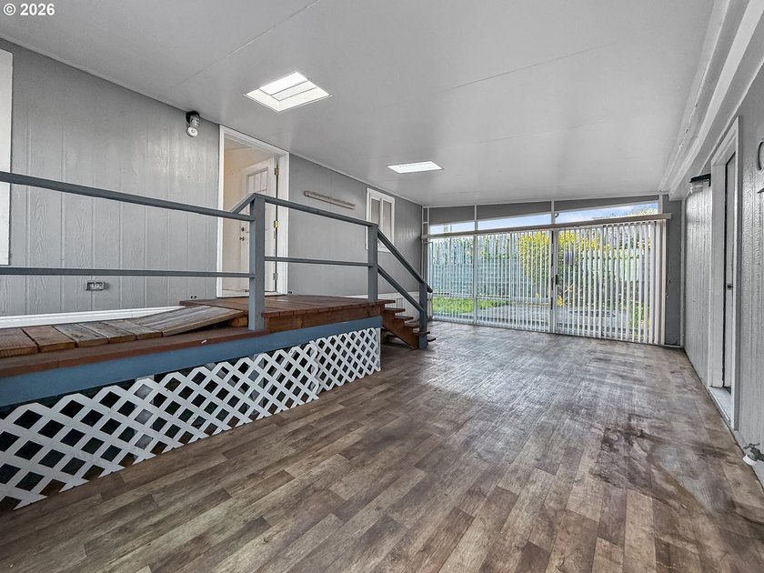 This spacious home in the desirable Camellia Park, a 55-and-over - photo 31