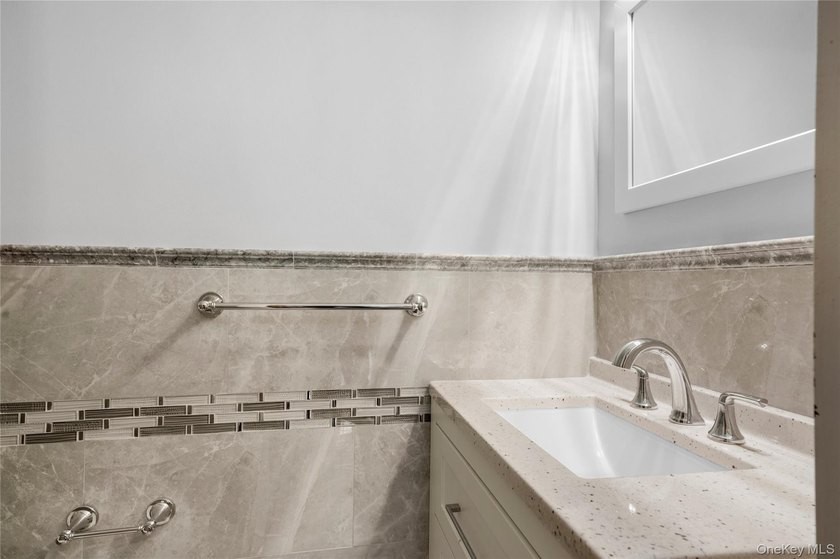 Recently renovated three-bedroom condo on the inside of Nehemiah - photo 7