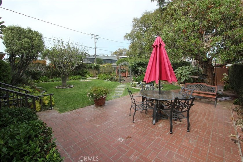 Nestled within one of Huntington Beach's original and most - photo 12