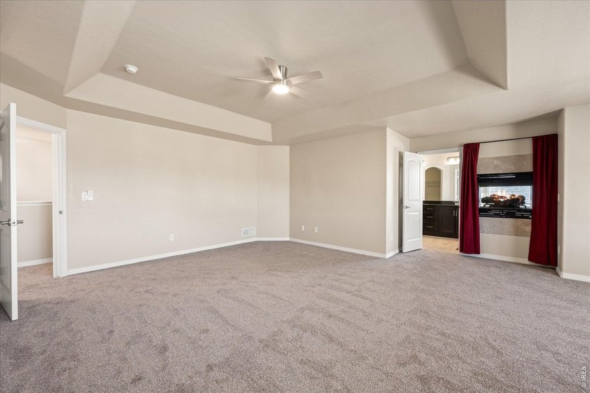 Now Offered at $575K!! Home Warranty included. Concessions - photo 22
