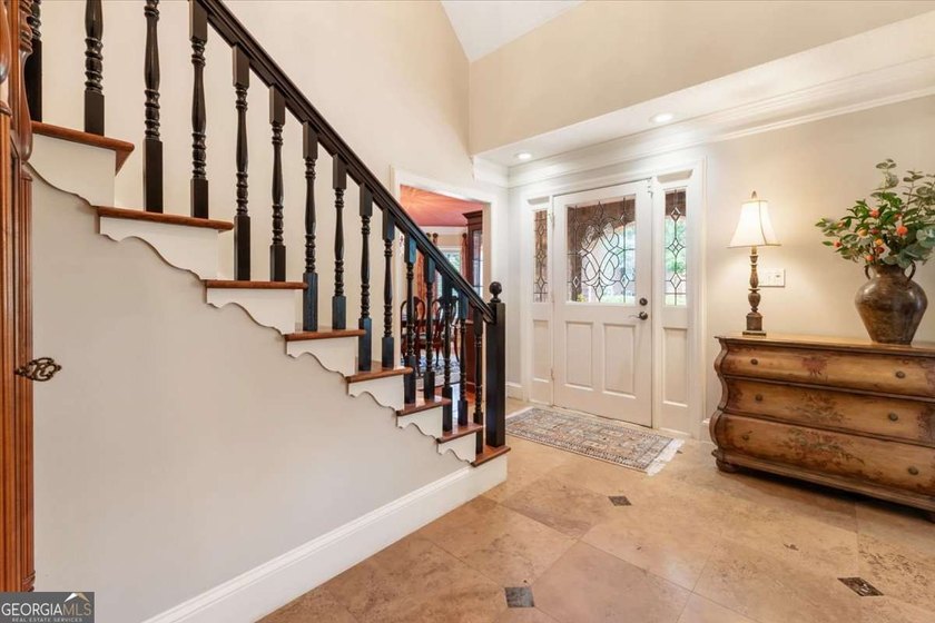 Beautifully maintained 4-bedroom, 3-bath four-sides brick home - photo 26