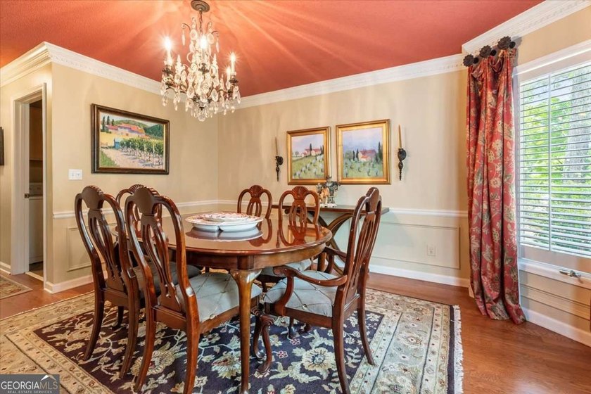 Beautifully maintained 4-bedroom, 3-bath four-sides brick home - photo 28