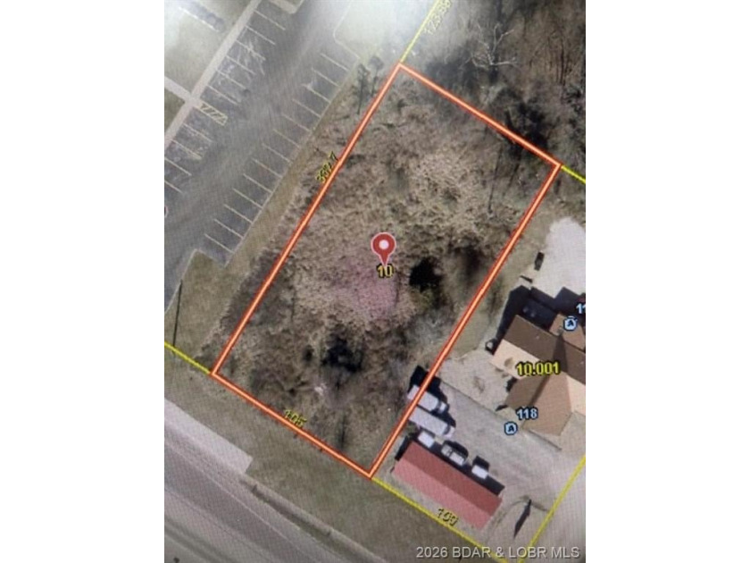 Level Lot on Hwy 5 in Laurie MO. Great for commercial - photo 2