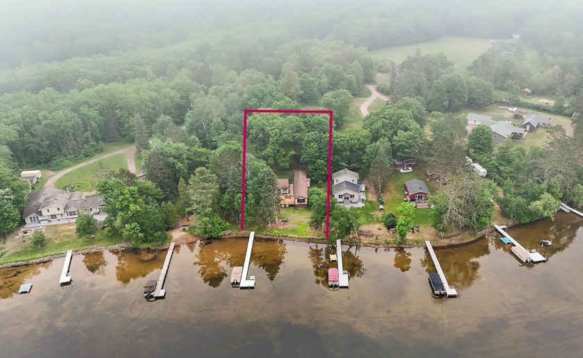 Amazing opportunity to own this property on Round Lake with 100 - photo 48