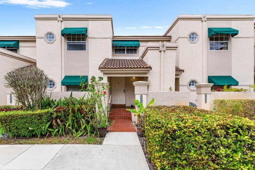 Welcome to Plum at Boca Pointe Country Club! This spacious - photo 19