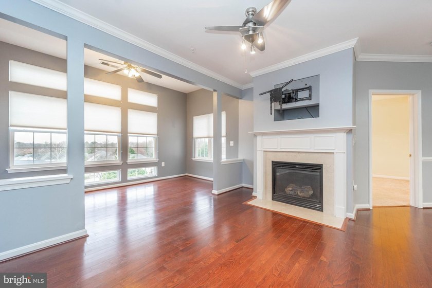 ASSUMABLE CONVENTIONAL LOAN at 3.375%! Welcome to 13216 Fox Bow - photo 10