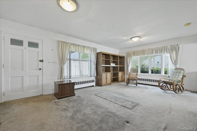 Spacious split-level home set on a huge, private wooded property - photo 5