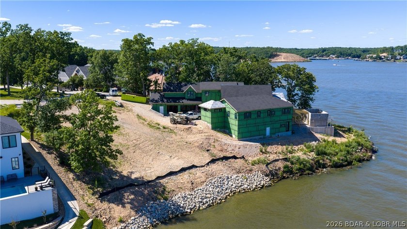 Discover the perfect setting for your custom lakefront dream - photo 3