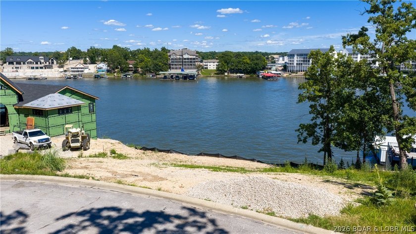 Discover the perfect setting for your custom lakefront dream - photo 4