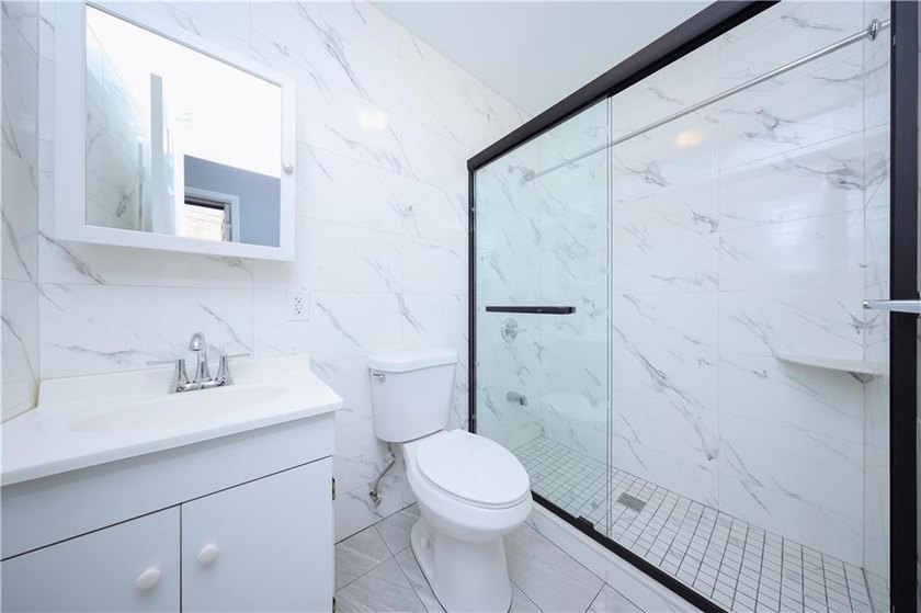 Turn Key Opportunity for Investors! This Extra Large Corner - photo 11
