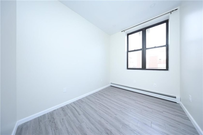 Turn Key Opportunity for Investors! This Extra Large Corner - photo 18