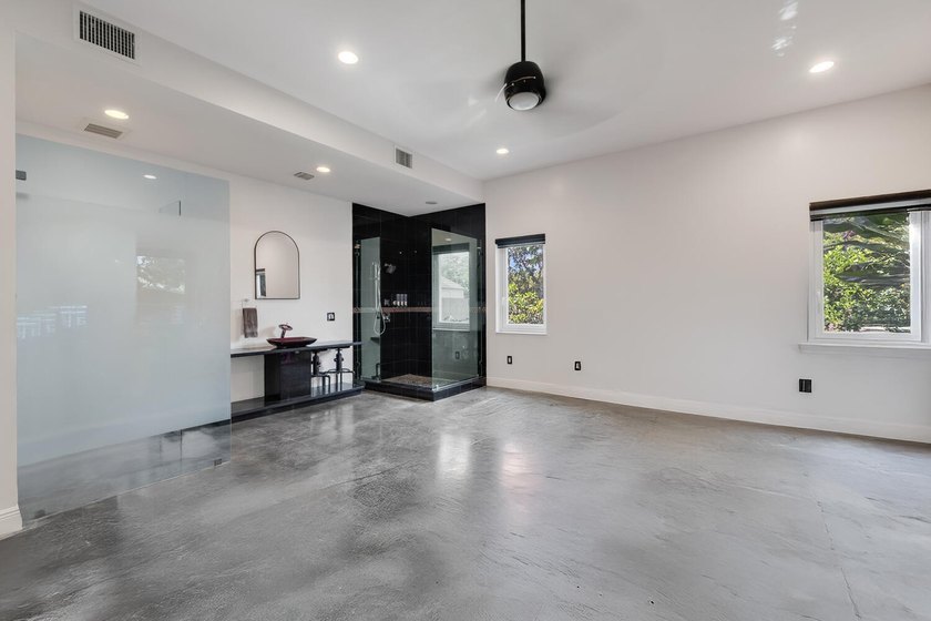 Spanning 6,293 total square feet, including 4,844 square feet - photo 32