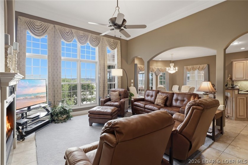 Set high above the water's edge, this exceptional Bella Terra - photo 8