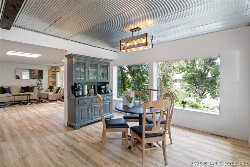 This impressive 6,236 sq ft property has demonstrated strong - photo 8
