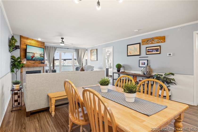Fully furnished with boat slip &amp; garage. Experience lakefront - photo 7