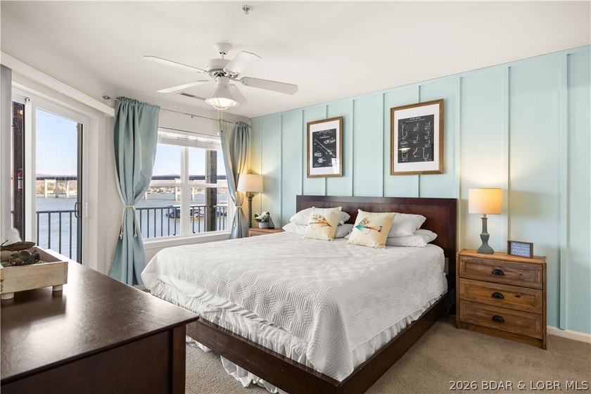 Fully furnished with boat slip &amp; garage. Experience lakefront - photo 10