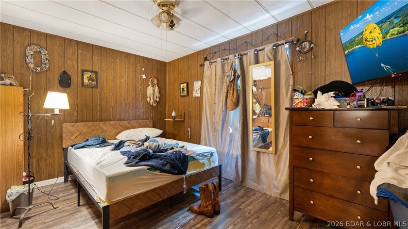 Welcome to Camelot Estates, where comfort, space, and - photo 8