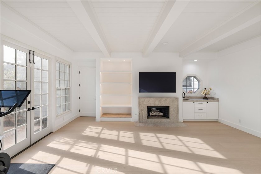 Set within the gated and private community of Belcourt, this - photo 13