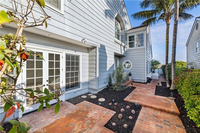 Set within the gated and private community of Belcourt, this - photo 20
