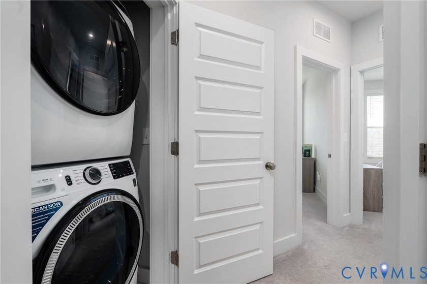 Experience elevated city living in this exceptional modern 3 Bed - photo 25