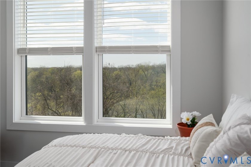 Experience elevated city living in this exceptional modern 3 Bed - photo 29