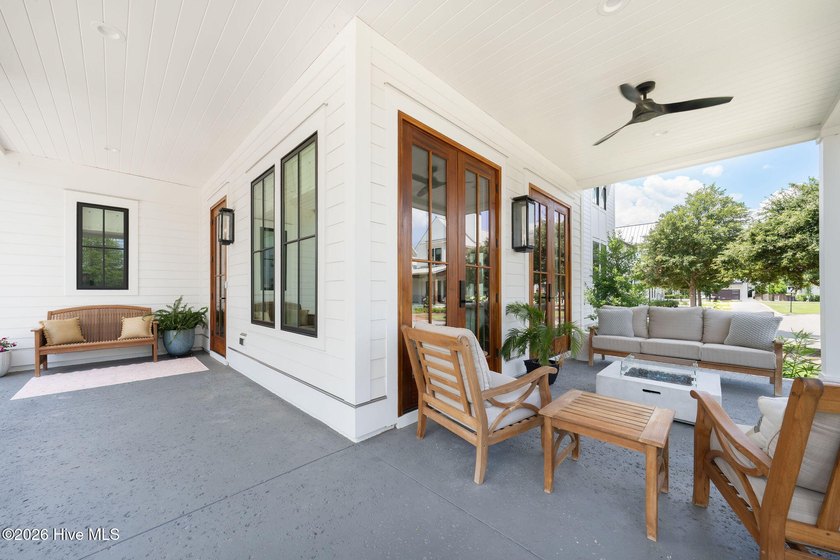 Built in 2024 and designed by acclaimed Allison Ramsey - photo 5