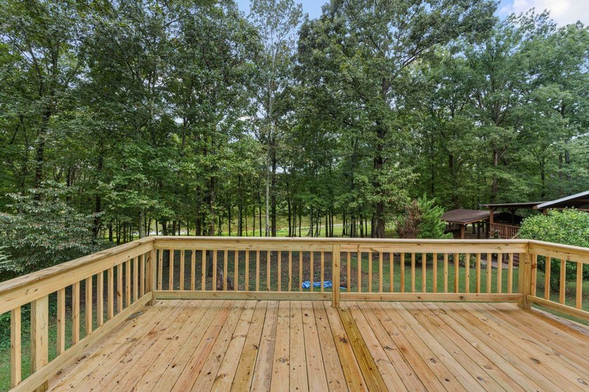 One of a kind mobile home sitting on Bear Creek, with navigable - photo 28