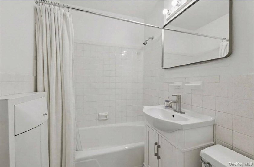 Prime Upper West Side location on West 66th Street between - photo 4