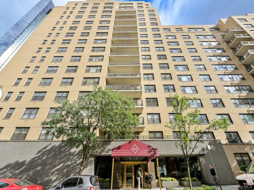 Prime Upper West Side location on West 66th Street between - photo 8