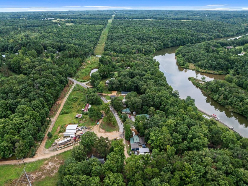 One of a kind mobile home sitting on Bear Creek, with navigable - photo 45
