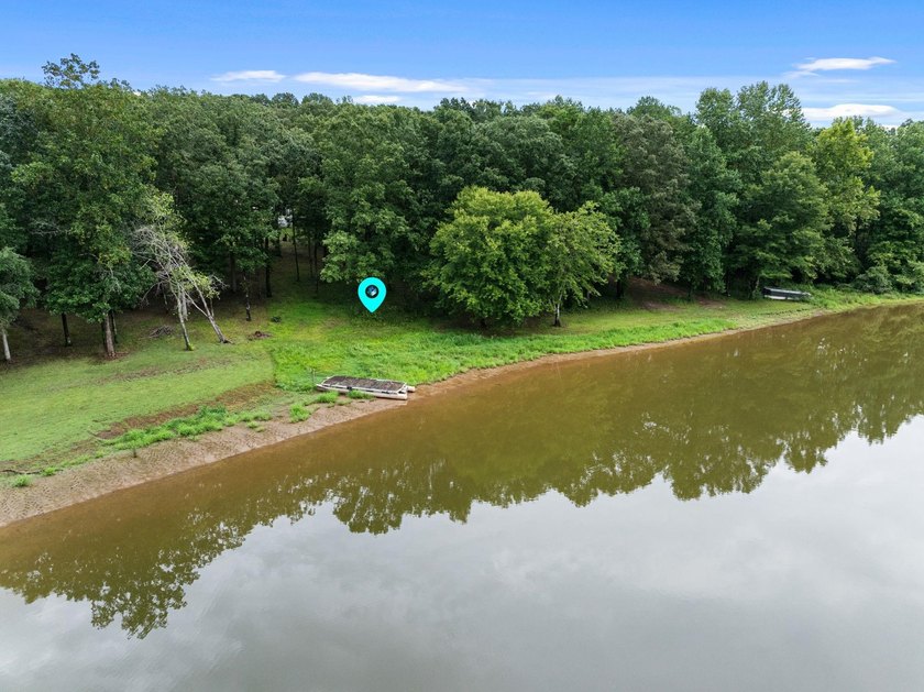 One of a kind mobile home sitting on Bear Creek, with navigable - photo 49