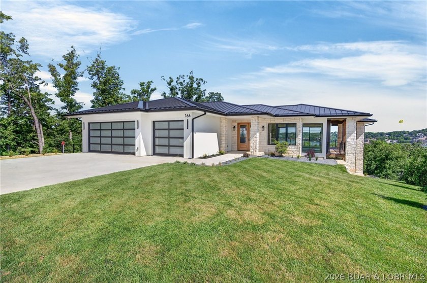 Welcome to the brand new, extraordinary, private gated community - photo 2