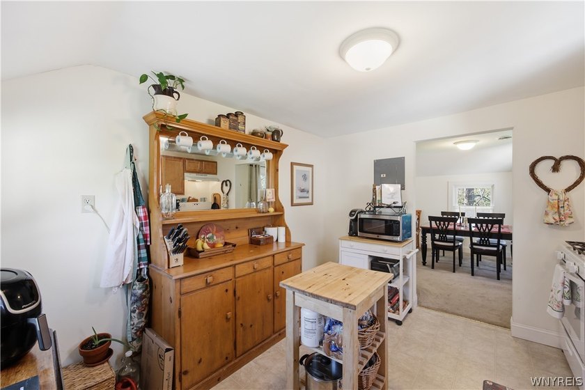 Spacious and well-maintained upper/lower double offering - photo 26