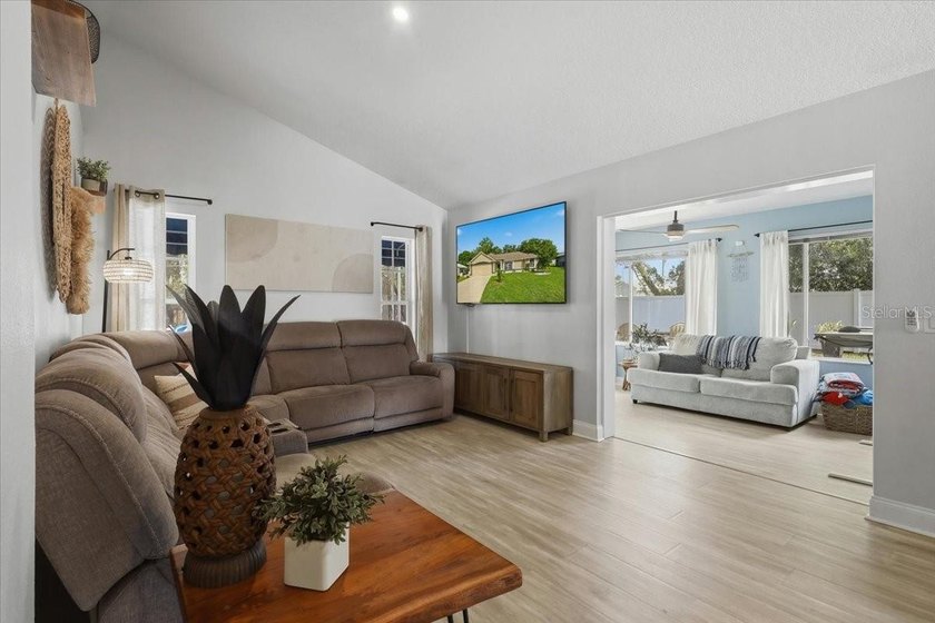 MOTIVATED SELLERS...Built in 2002 and beautifully remodeled - photo 14