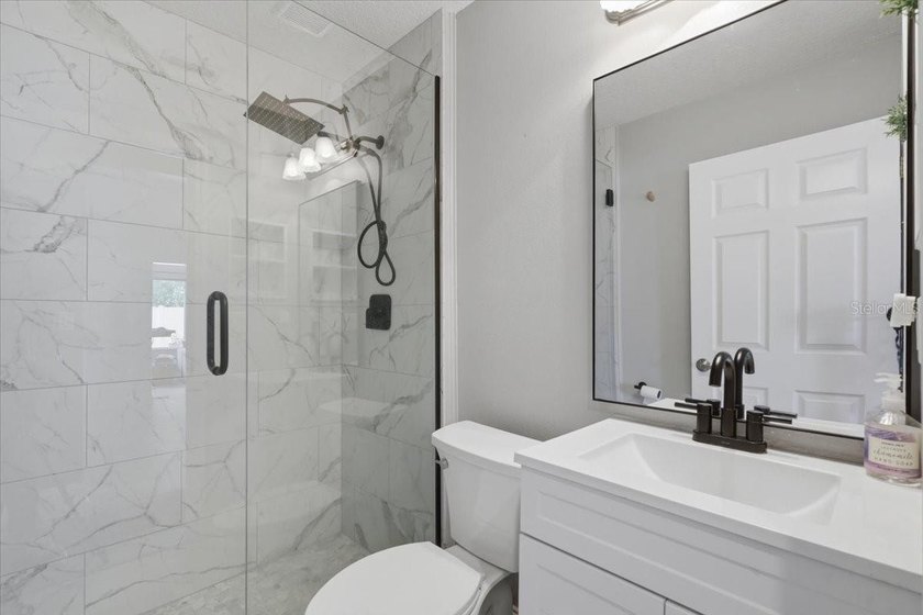 MOTIVATED SELLERS...Built in 2002 and beautifully remodeled - photo 27