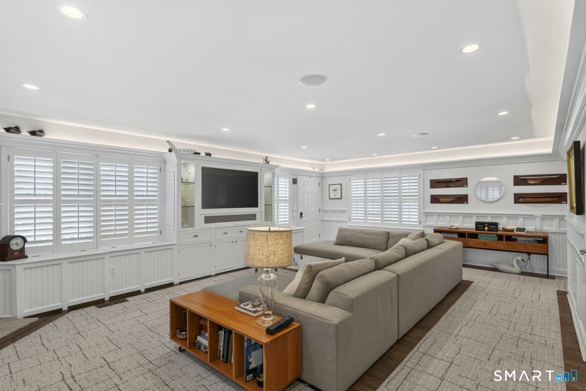Welcome to Burr Court, an upscale coastal community where - photo 7