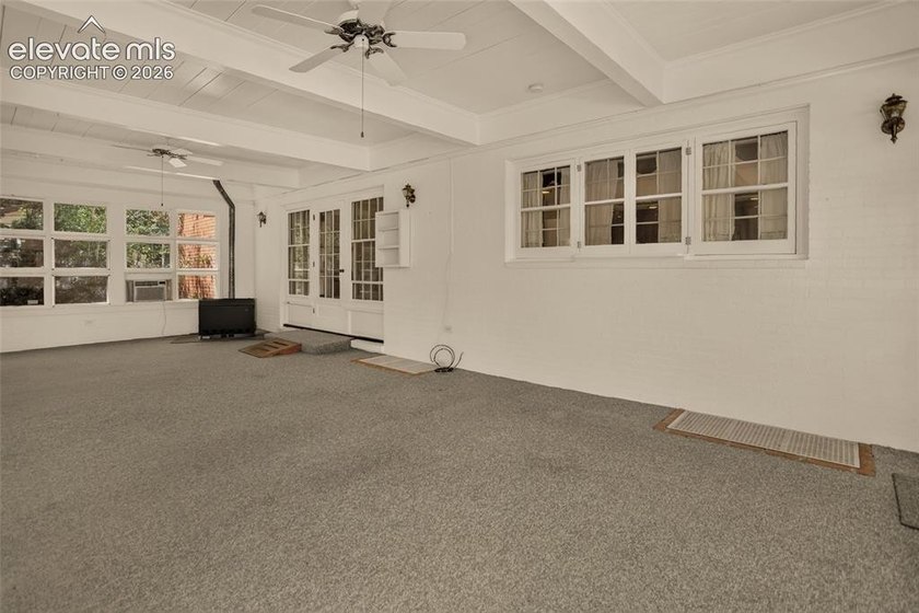 Lovingly preserved and timeless 1954 brick Colonial ranch on a - photo 16
