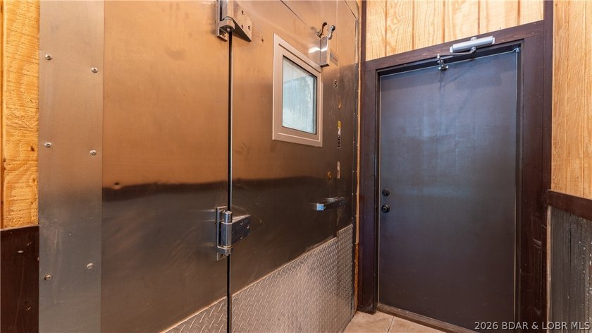 Outstanding commercial opportunity or the ultimate man cave! - photo 10