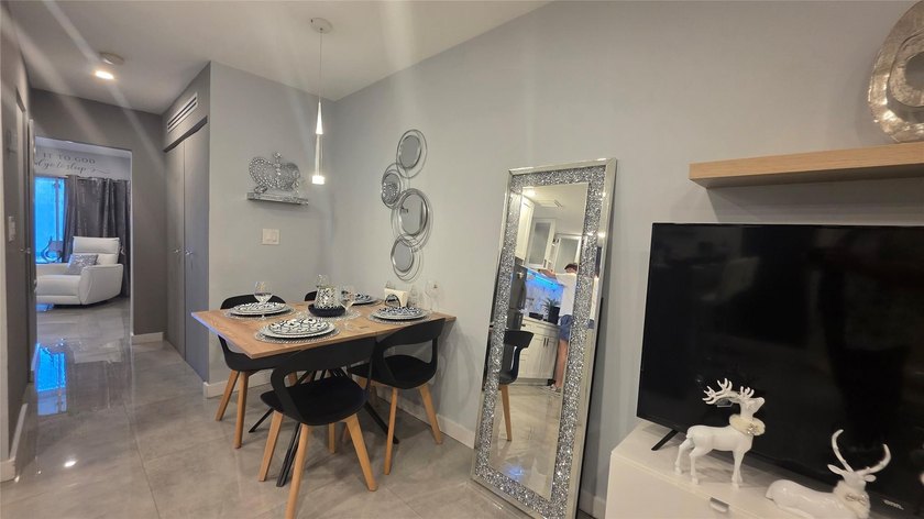 ABsolutely gorgeous 1 bedroom 1 bath in a veyr beautiful and - photo 36