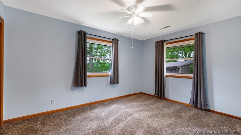 Charming 3-bedroom, 1 full bath, 2 half bath home located in a - photo 10
