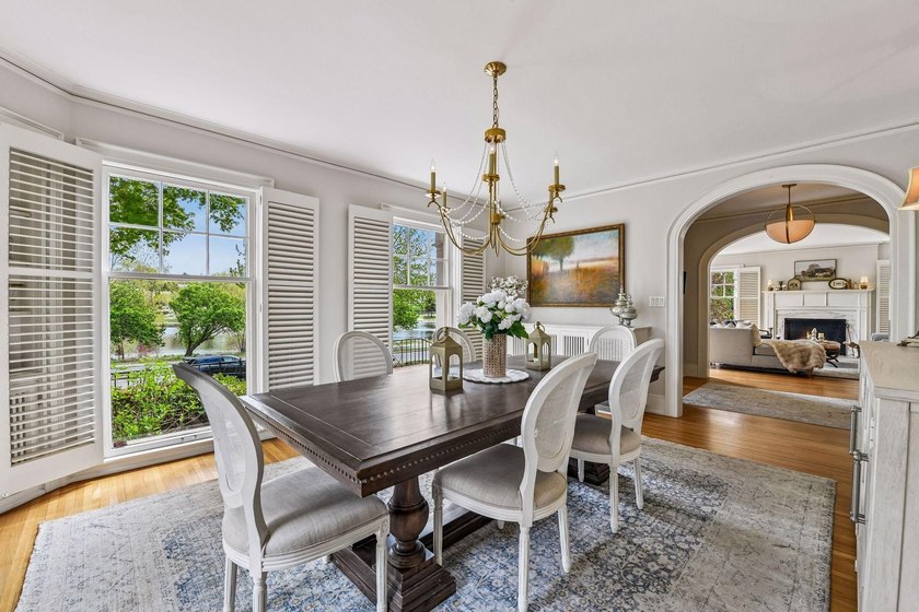 Enchanting red brick center hall Colonial on coveted West Lake - photo 19