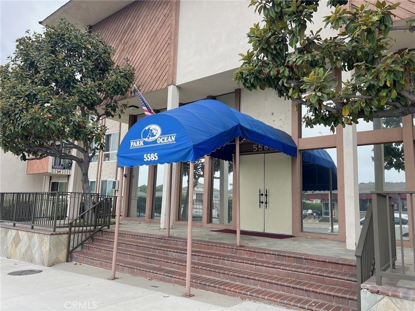 This is a Short Sale, subject to lender approval. Welcome to the - photo 28
