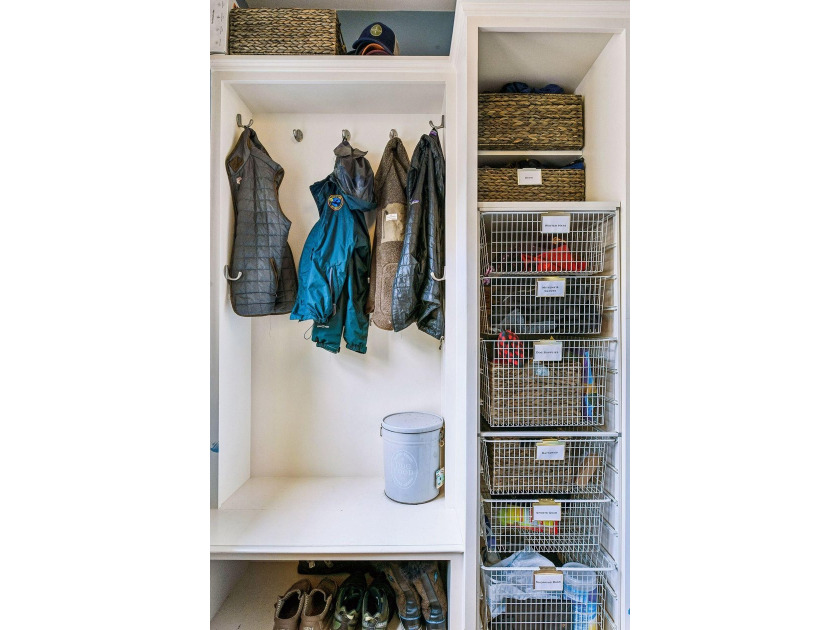 Enchanting red brick center hall Colonial on coveted West Lake - photo 31