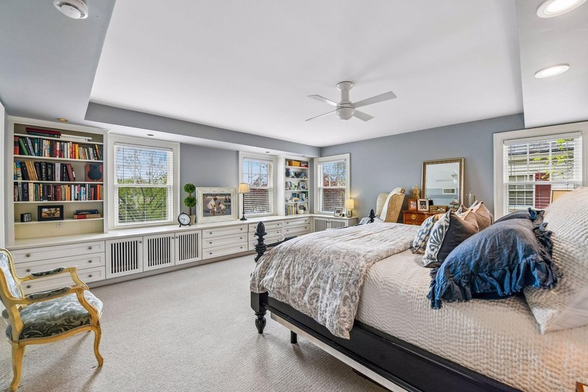 Enchanting red brick center hall Colonial on coveted West Lake - photo 39