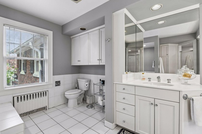 Enchanting red brick center hall Colonial on coveted West Lake - photo 43