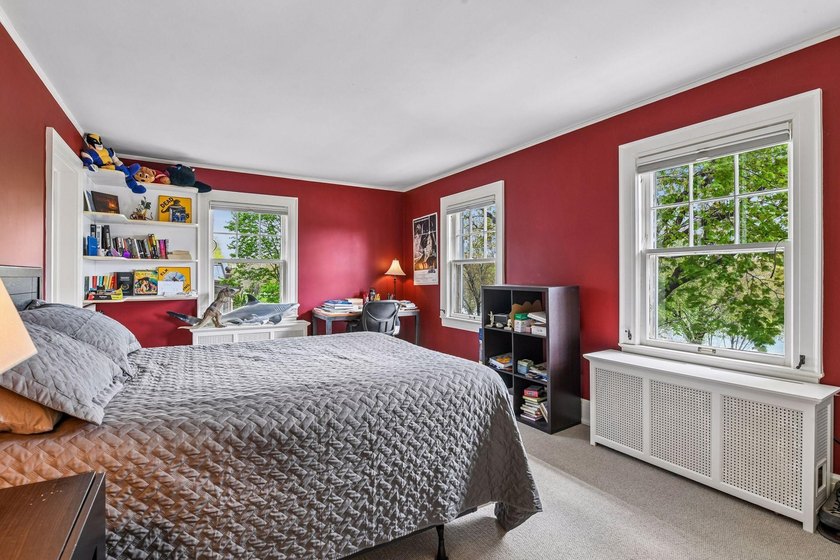 Enchanting red brick center hall Colonial on coveted West Lake - photo 45