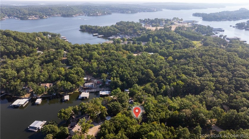 Welcome to 338 Crane Cove - a stunning, fully remodeled Lake of - photo 4
