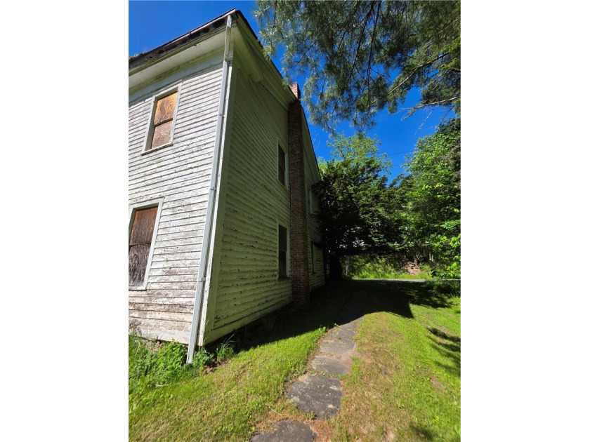 Looking for a true restoration project with high equity - photo 4
