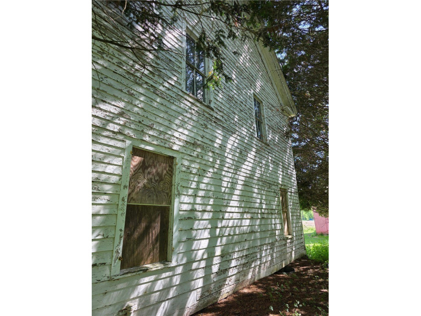 Looking for a true restoration project with high equity - photo 6
